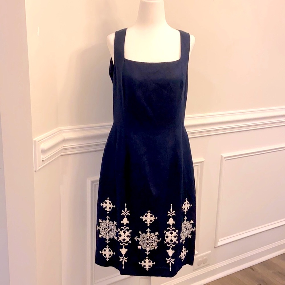 Kay Unger silk sheath dress